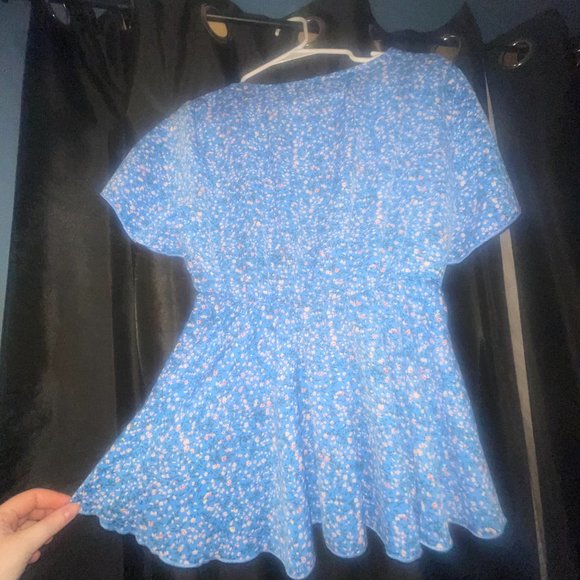 Blue Blouse with  flowers - Picture 2 of 4